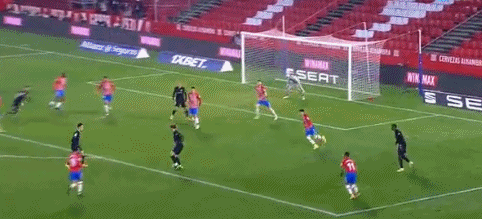 亚冠精英联赛：申花1：0险胜川崎前锋占得先机